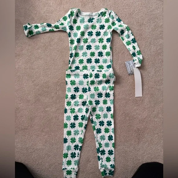Tommy Bahama kids shamrock pajamas - Picture 1 of 2